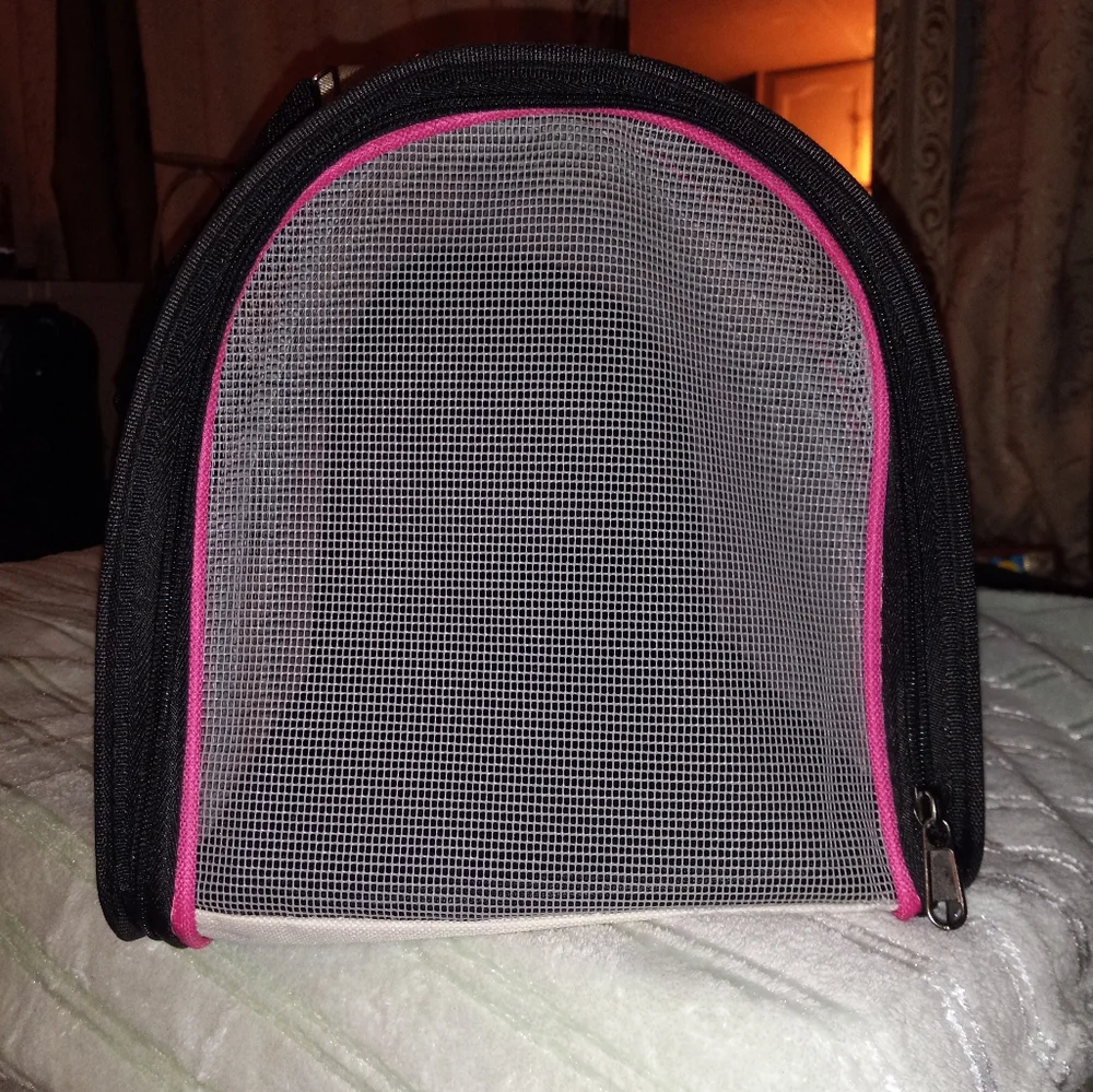 Cat or small Dog Pet Carrier * Brand New * Never Used